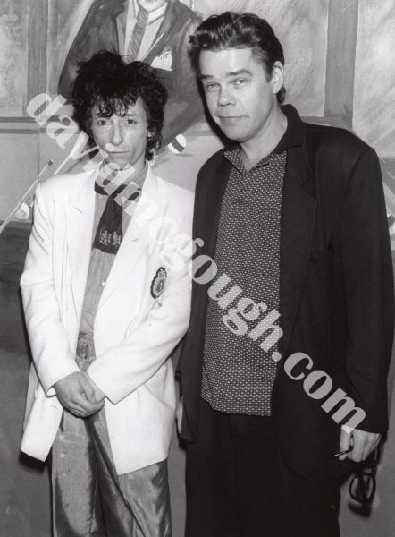 Johnny Thunders and David Johansen 1989, NYC.jpg